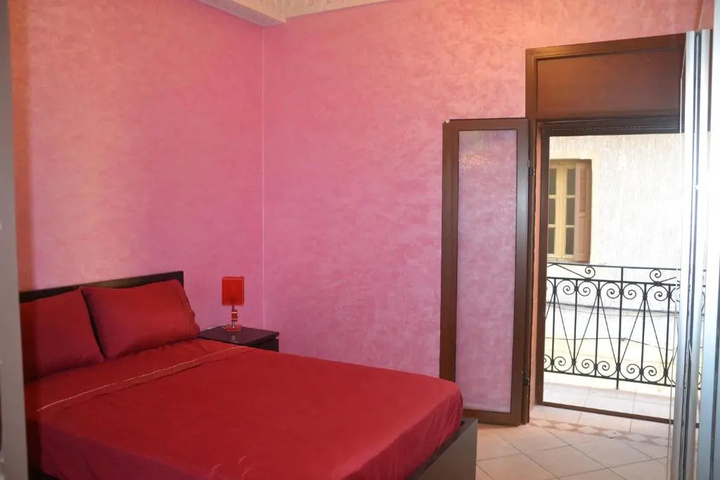 Room 2 of 9