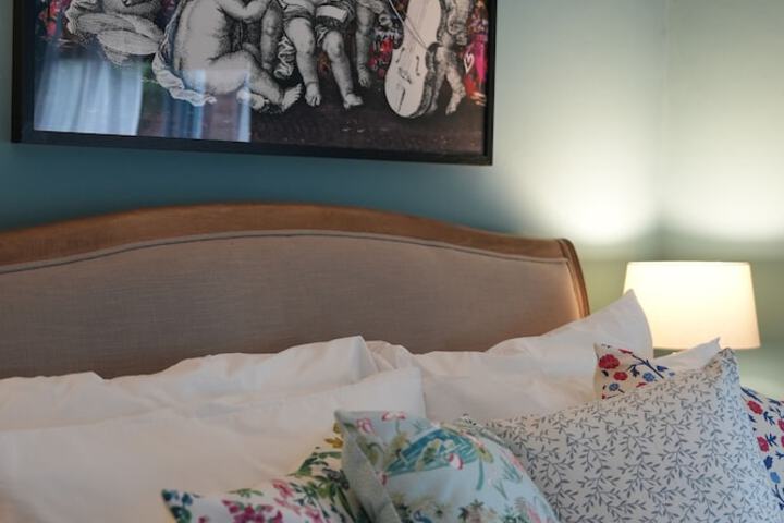Room 3 of 18