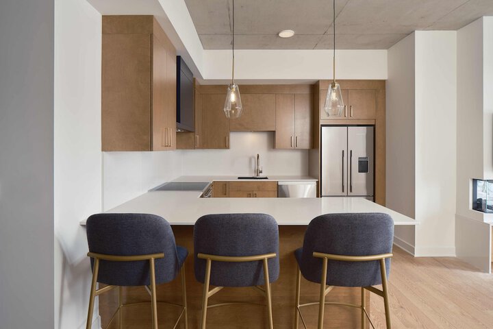 209 2nd Floor Studio Murphy Queen Bed with Balcony (91 of 95)