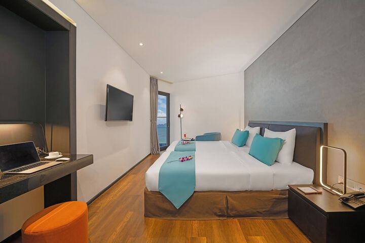 Room 41 of 80