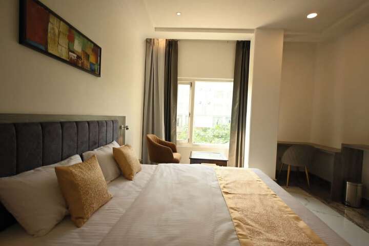 Room 29 of 62