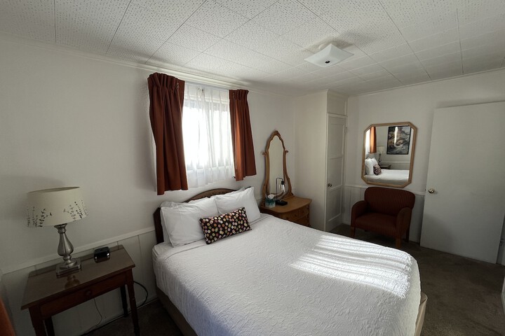 Room 20 of 133