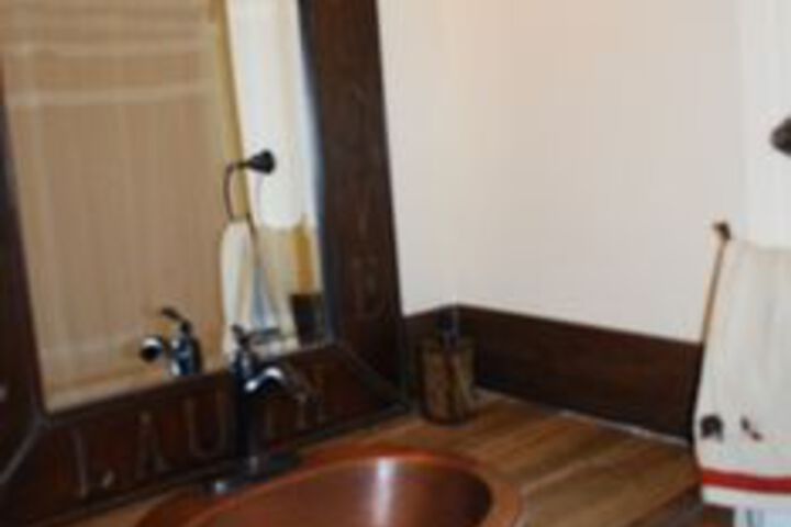 Room 8 of 38