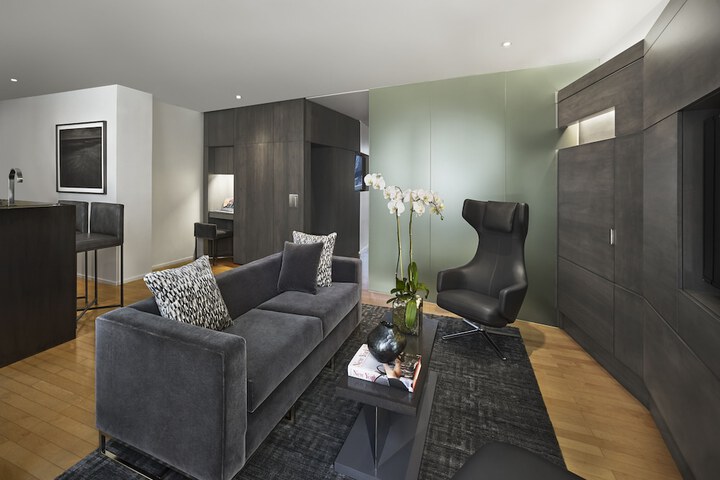 Room 10 of 47