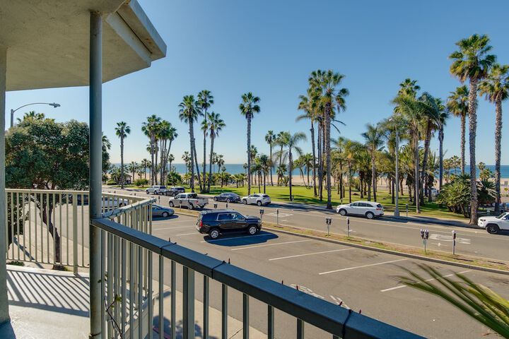 Beach/ocean view