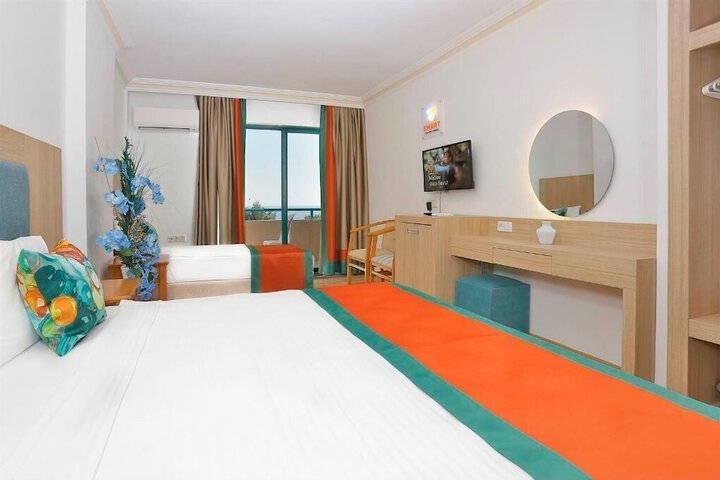 Room 12 of 73