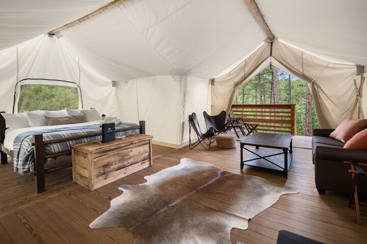 Tent Deluxe King Bed (14 of 19)