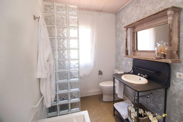 Room 21 of 58