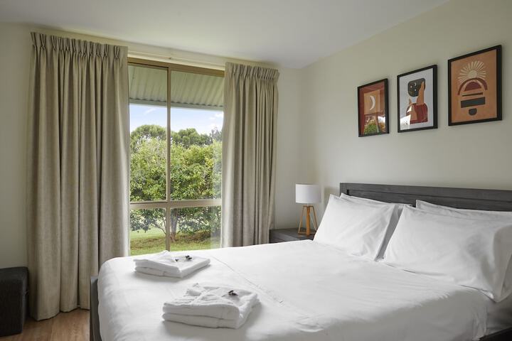 Room 10 of 42