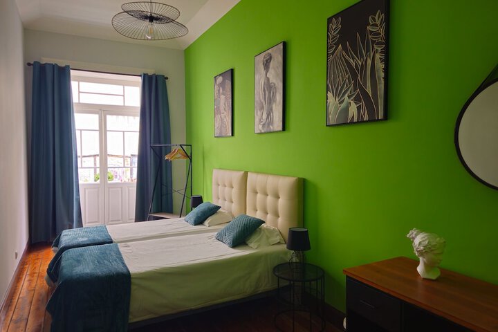 Room 28 of 50