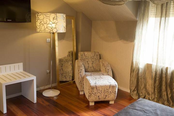 Room 12 of 39