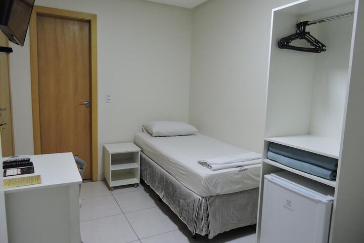 Room 22 of 65