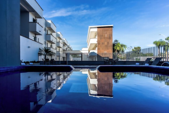 Pool 67 of 166