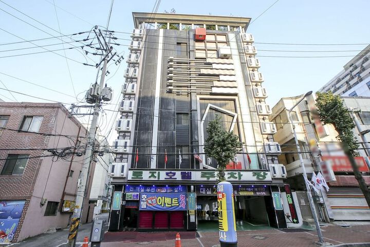 SUNFLOWER HOTEL