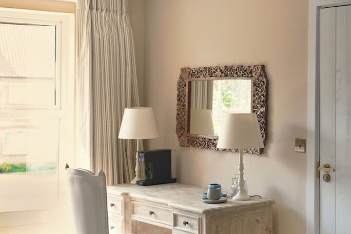 Room 17 of 32