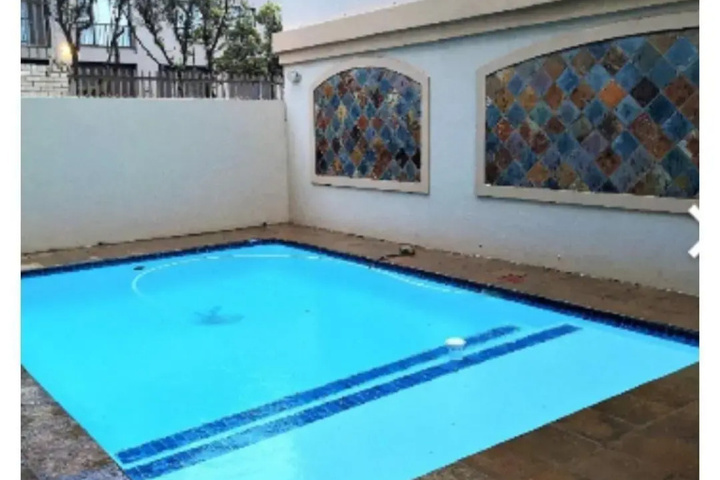 Pool 7 of 11