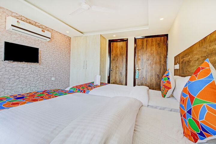 Room 21 of 24