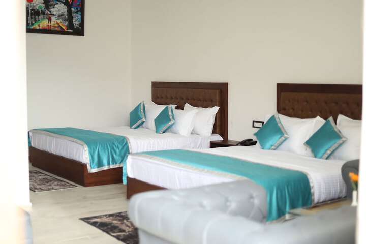 Room 2 of 21