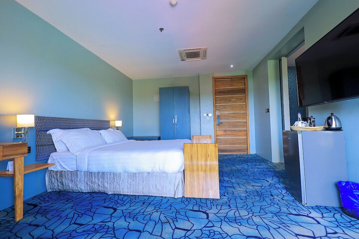 Room 5 of 34