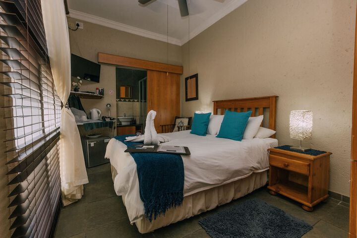 Room 10 of 63