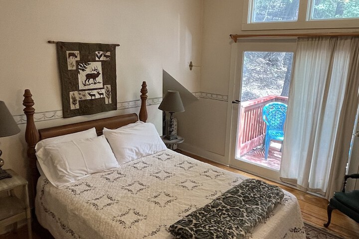Room 8 of 42