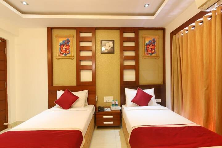 Room 28 of 74