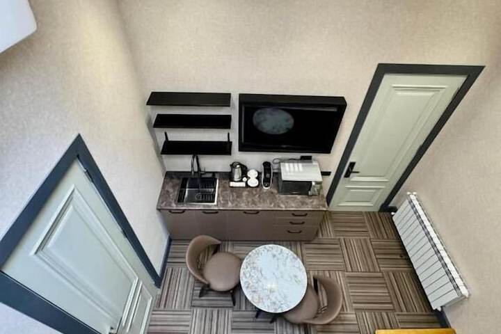 Room 4 of 30