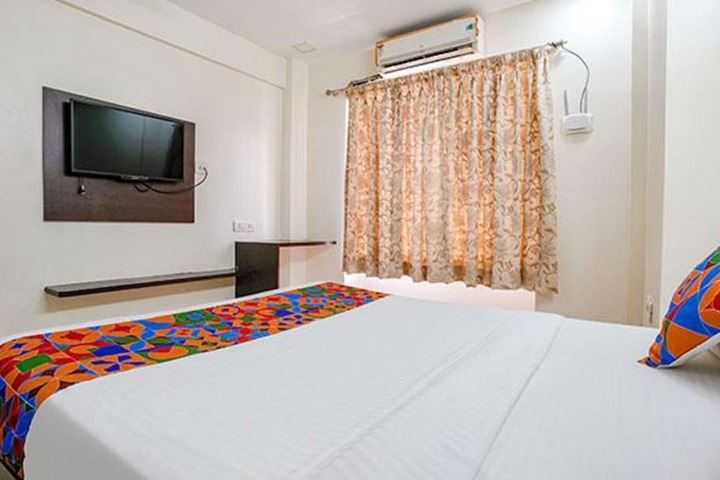 Room 14 of 31