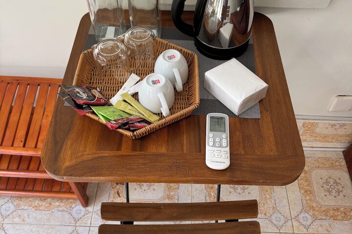Breakfast/Coffee Service 17 of 36