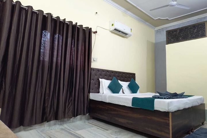 Room 19 of 35