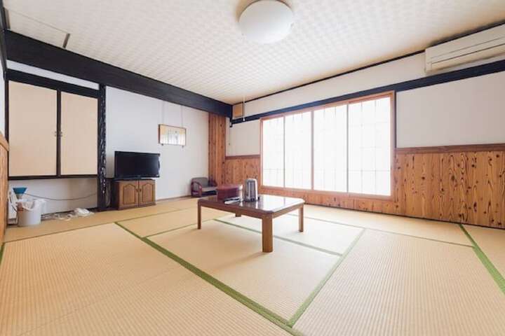 Room 7 of 22