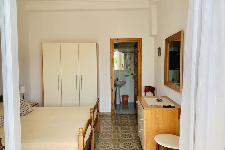 Room 20 of 72