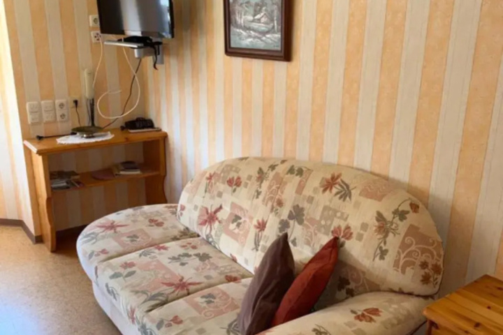Room 3 of 19