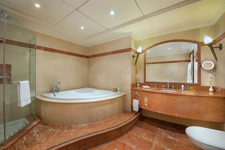 Bath Photo