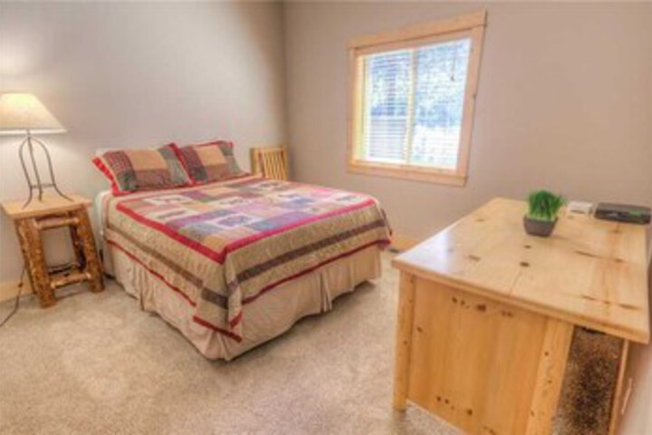 Room 15 of 17