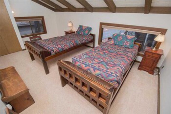 Room 15 of 16