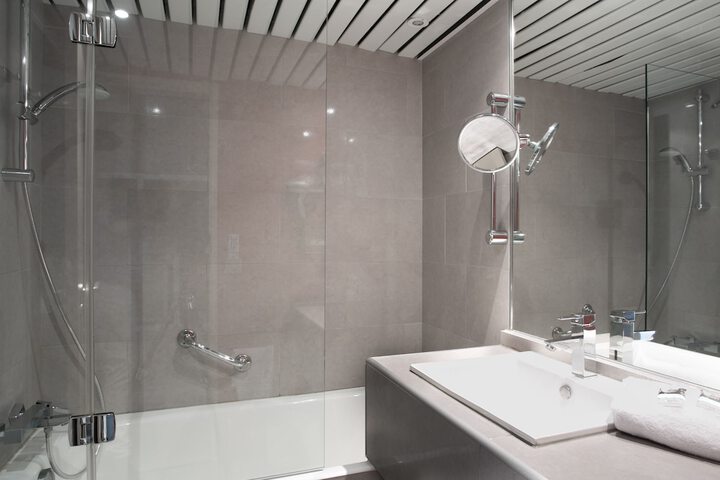 Clean Restrooms