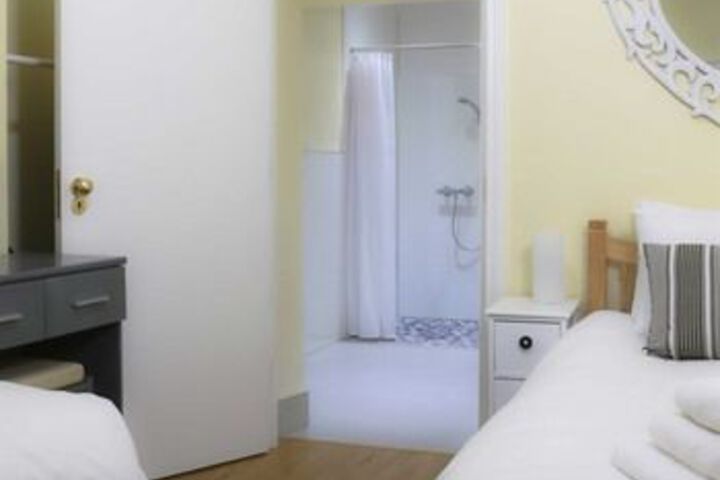 Room 53 of 87