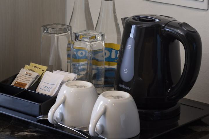 Breakfast/Coffee Service 14 of 25