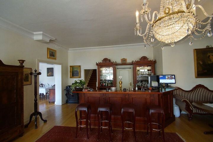 Lounge 39 of 59