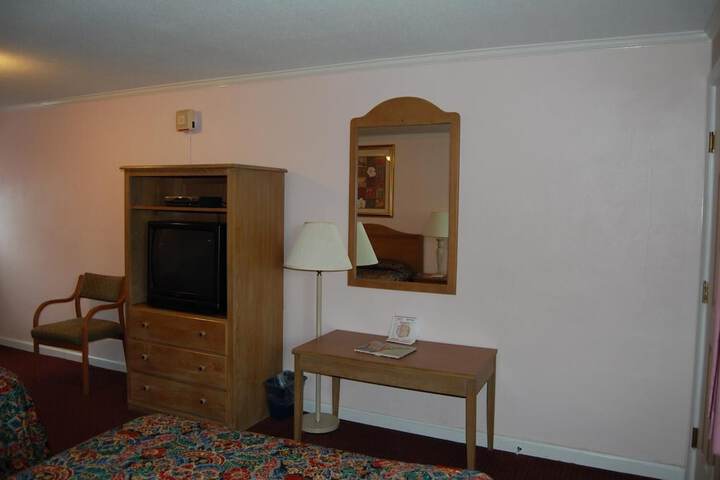 Room 12 of 29