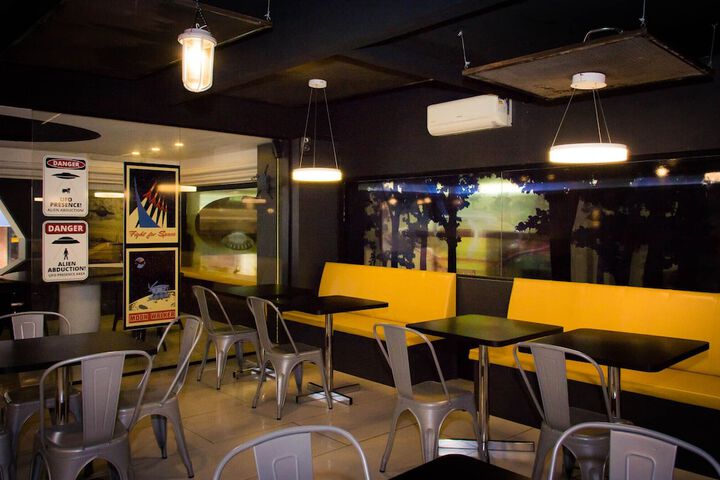 Dining 92 of 128