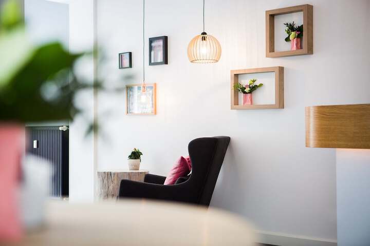 Guest Lobby