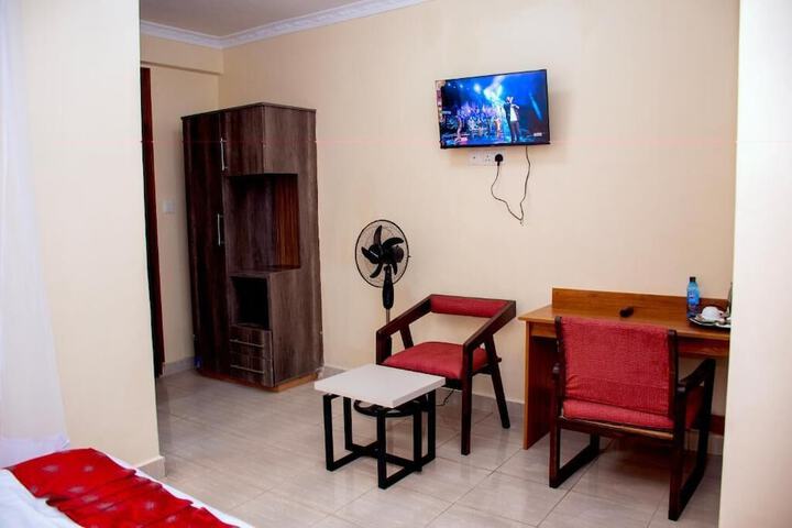 Room 6 of 38
