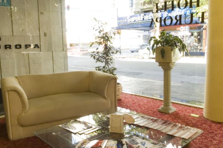 Entrance & Lobby
