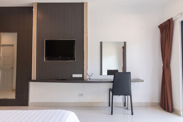 Room 30 of 140