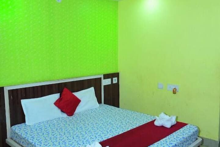 Room 14 of 23