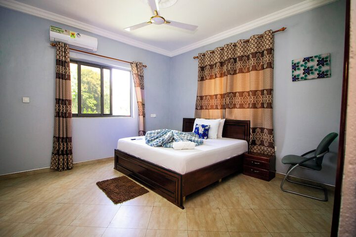 Room 8 of 63