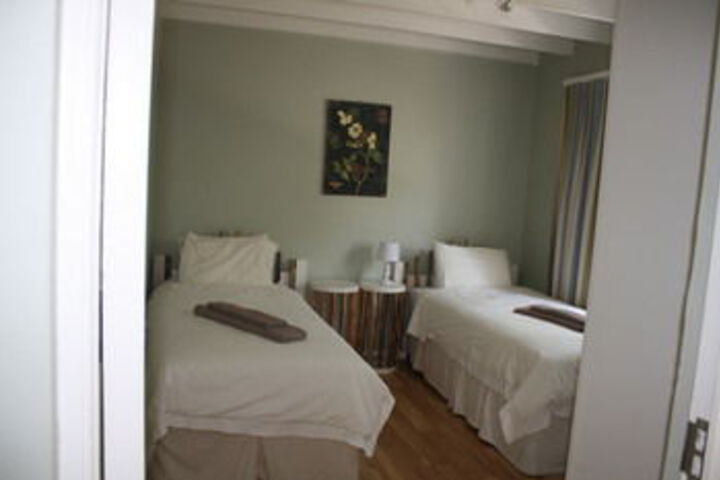 Room 16 of 36