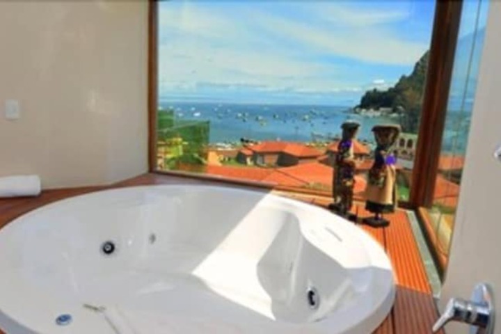 Hot Tub 65 of 82